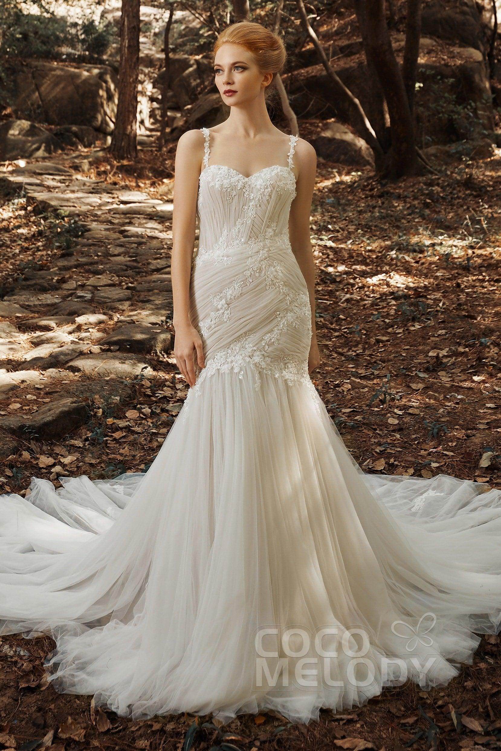 Trumpet-Mermaid Court Train Tulle Wedding Dress CW2132 - COCOMELODY